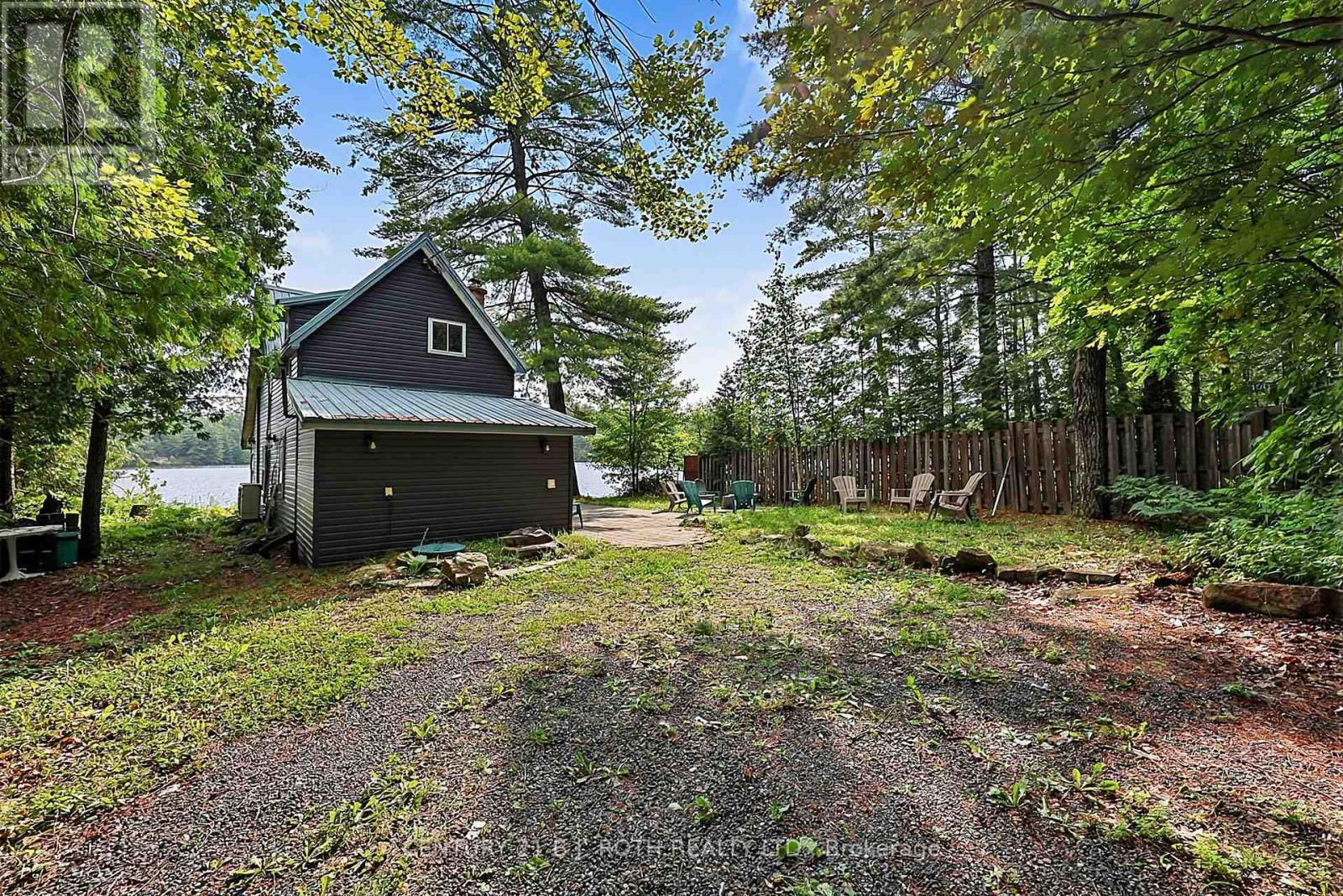 1100 Hewitt Street, Gravenhurst, ON - Outdoor