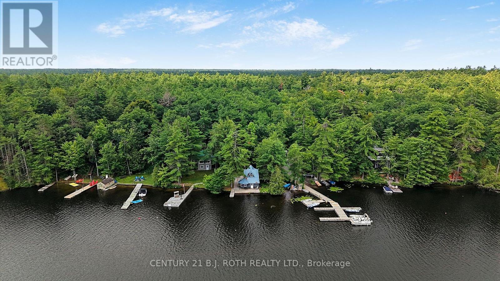 1100 Hewitt Street, Gravenhurst, ON - Outdoor With Body Of Water