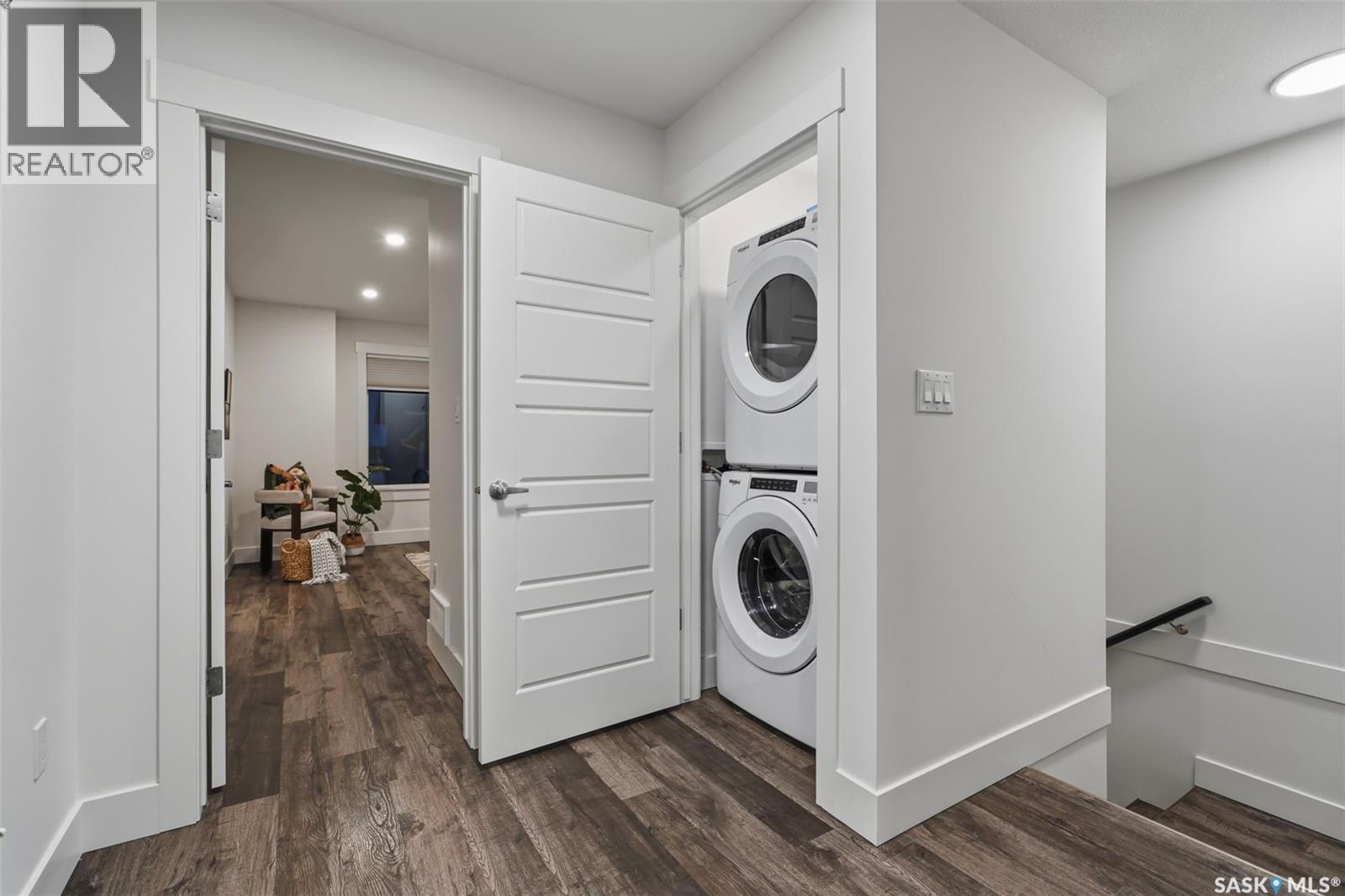 39 900 St Andrews Lane, Warman, SK - Indoor Photo Showing Laundry Room