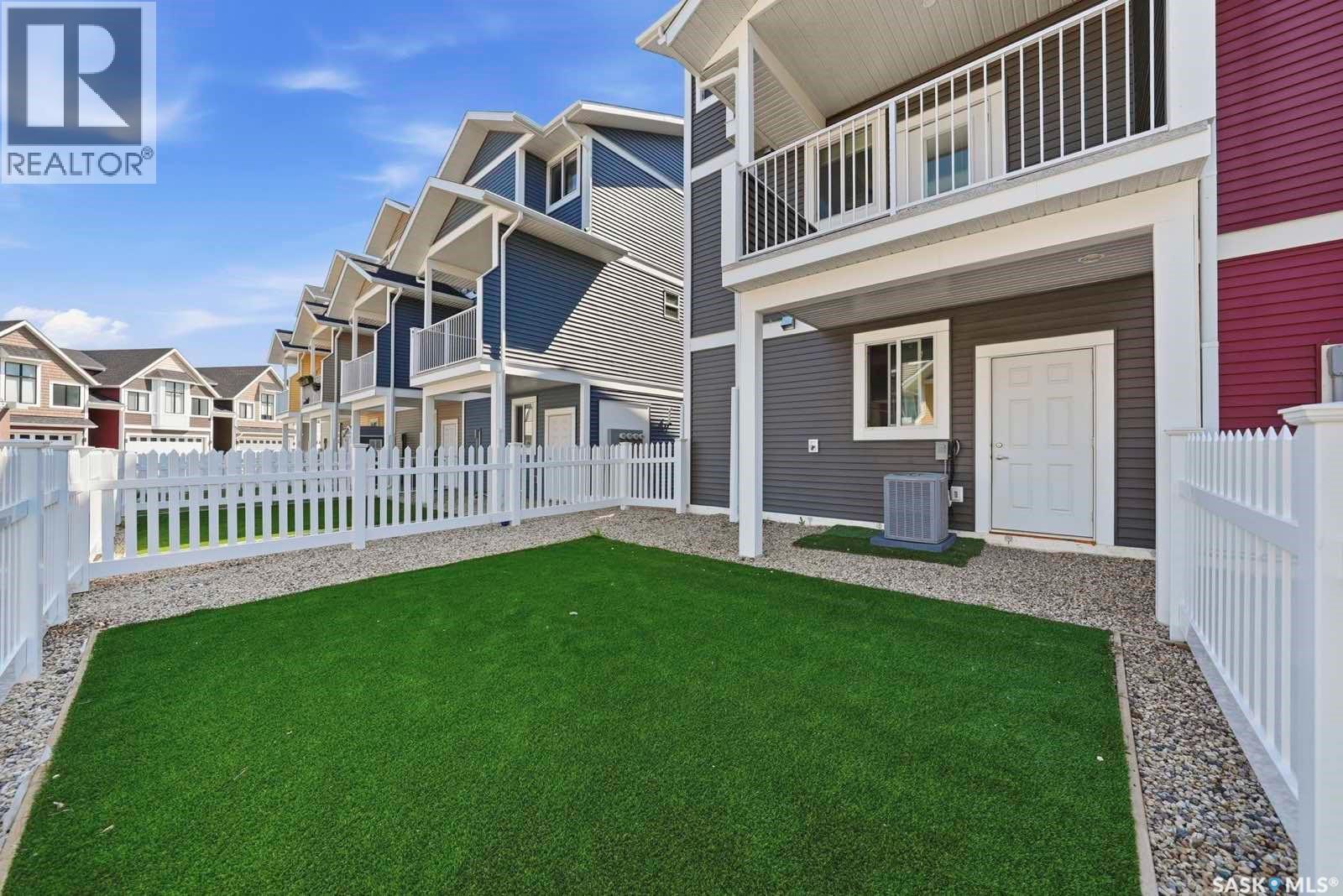 39 900 St Andrews Lane, Warman, SK - Outdoor With Balcony