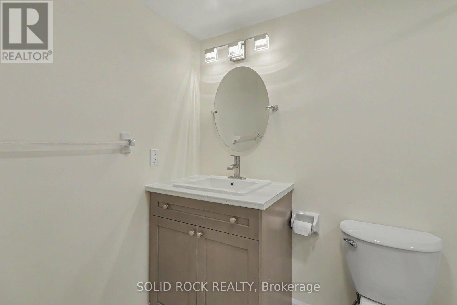 303 - 30 Charlevoix Street, Ottawa, ON - Indoor