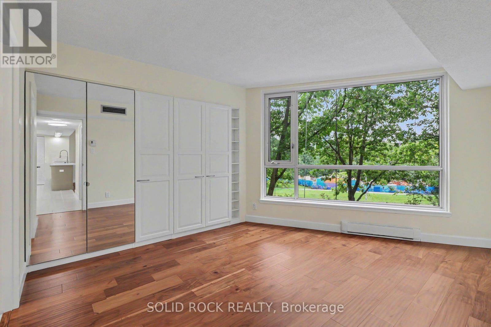 303 - 30 Charlevoix Street, Ottawa, ON - Indoor Photo Showing Other Room