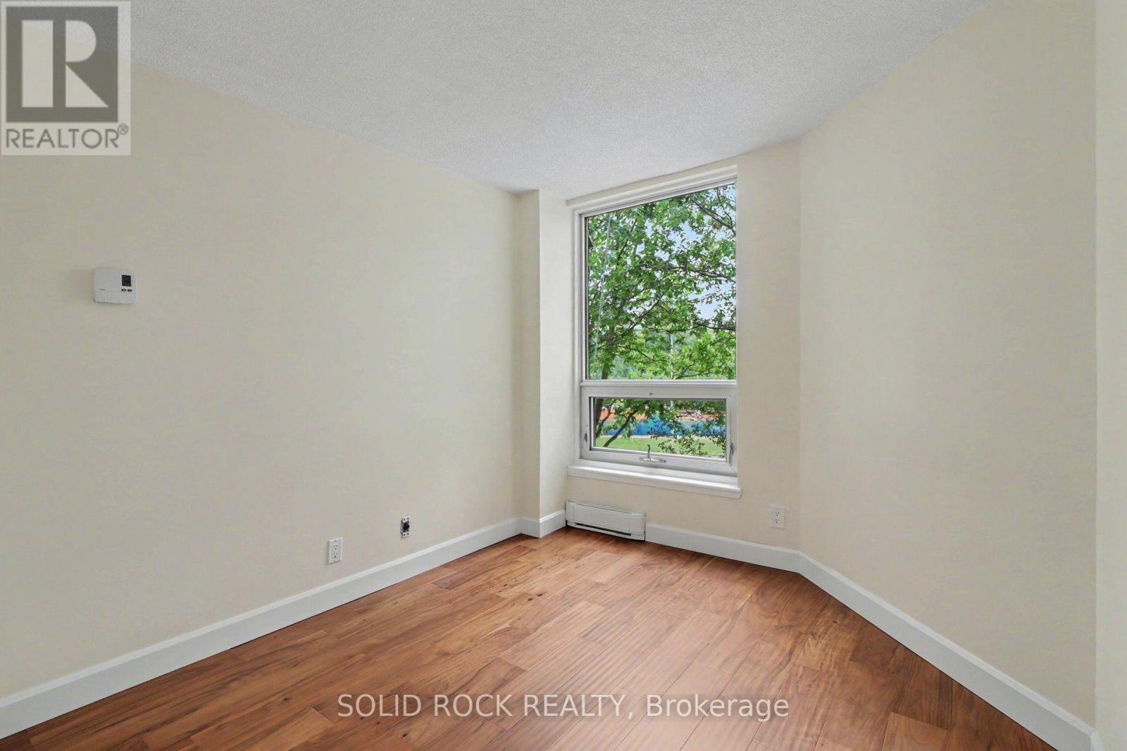 303 - 30 Charlevoix Street, Ottawa, ON - Indoor Photo Showing Other Room