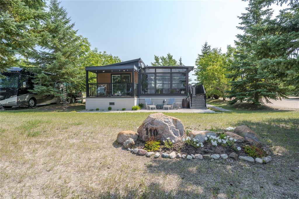 110 37116 37N Road, Ste Anne Rm, MB - Outdoor With Deck Patio Veranda