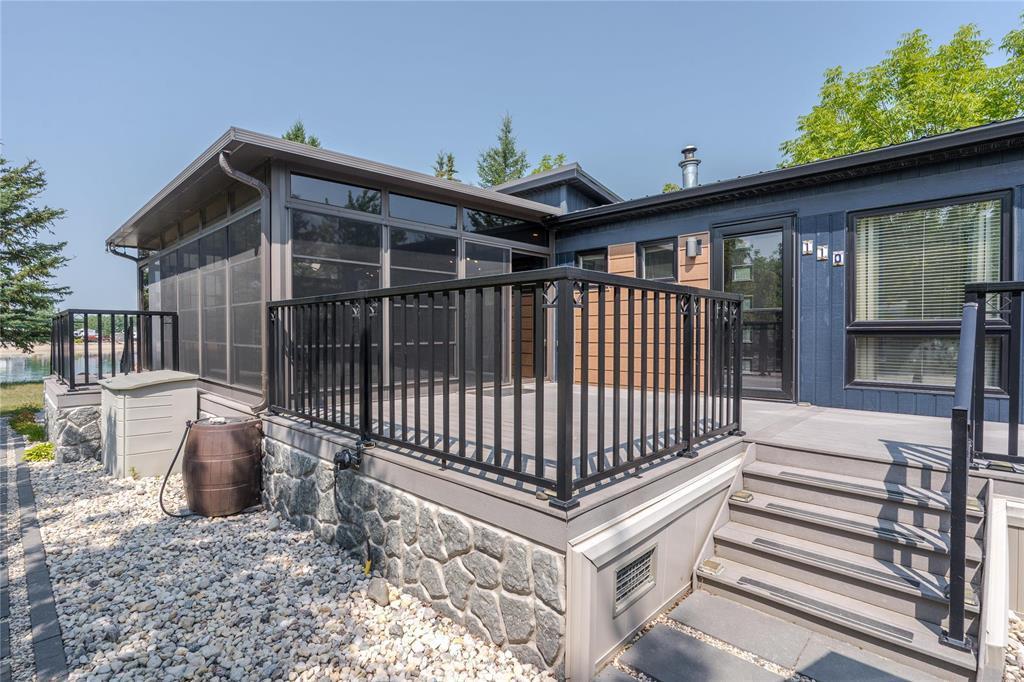 110 37116 37N Road, Ste Anne Rm, MB - Outdoor