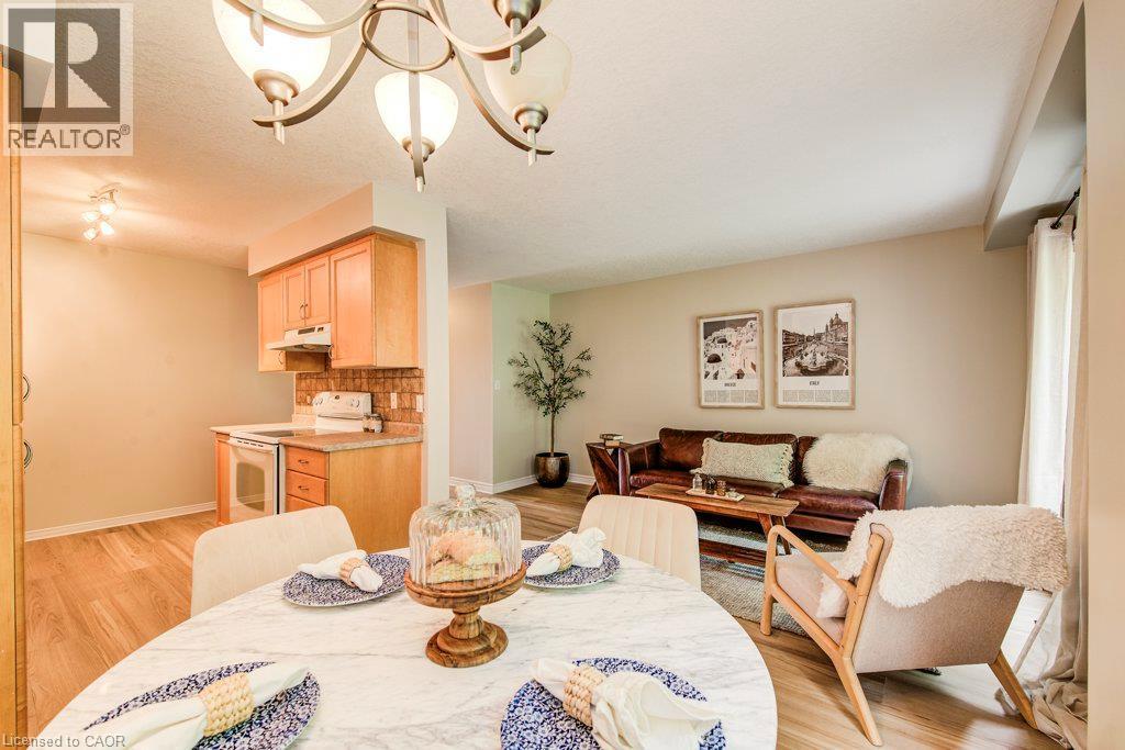175 David Bergey Drive Unit# P86, Kitchener, ON - Indoor Photo Showing Dining Room