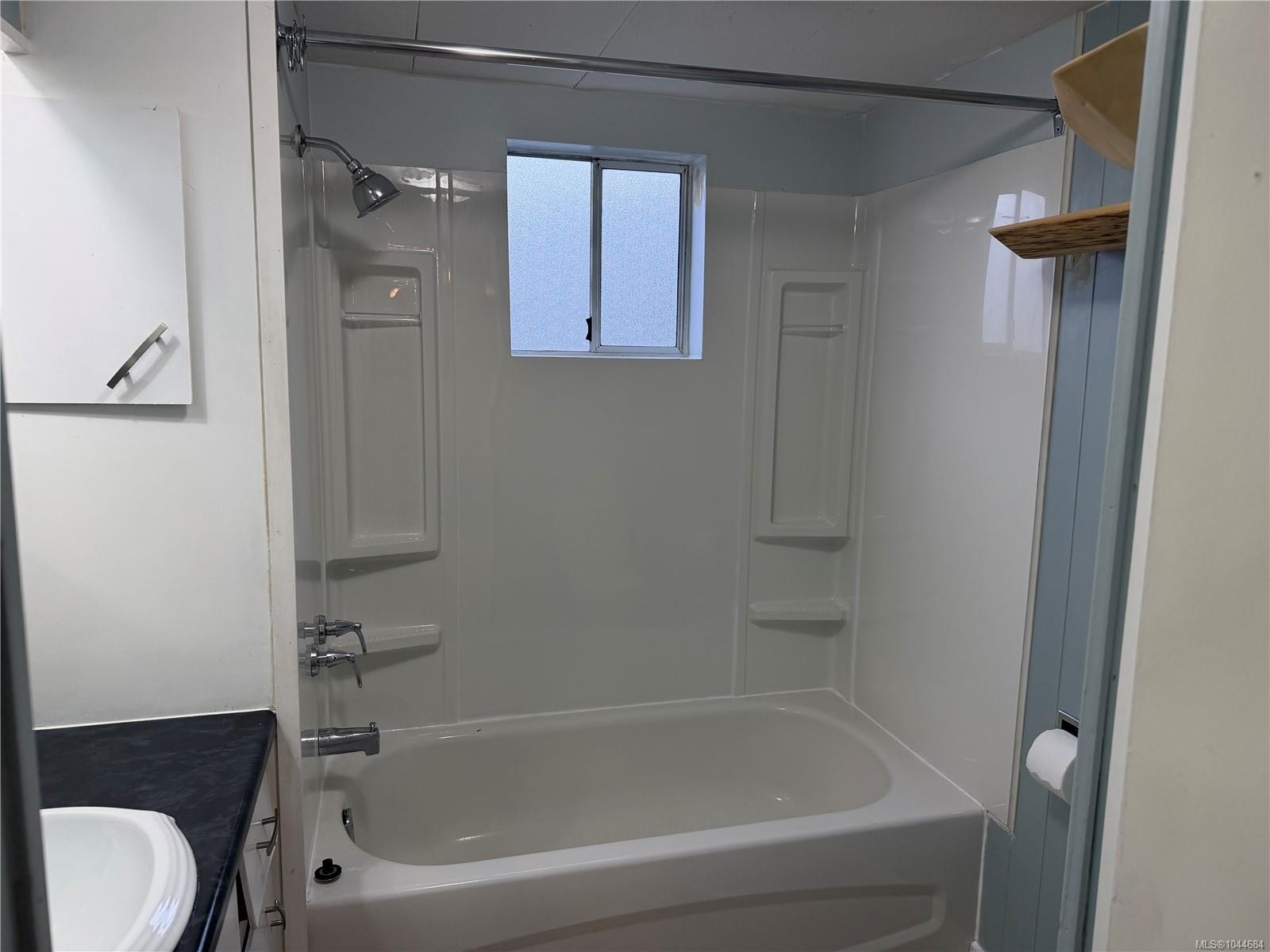 6015 Hunt St, Port Hardy, BC