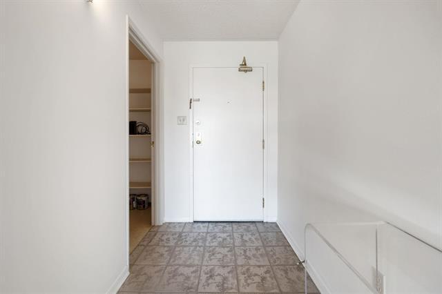 406-85 Swindon Way, Winnipeg, MB - Indoor Photo Showing Other Room