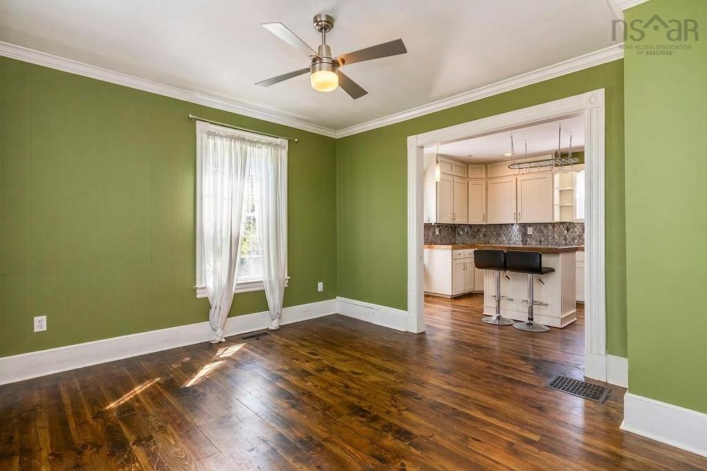 4902 Highway 1, Waterville, NS - Indoor Photo Showing Other Room