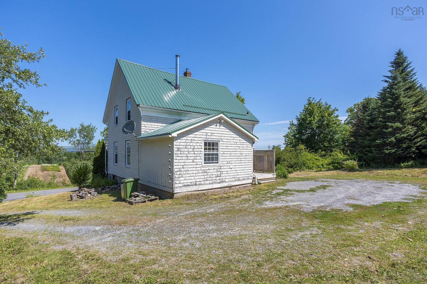 4902 Highway 1, Waterville, NS - Outdoor