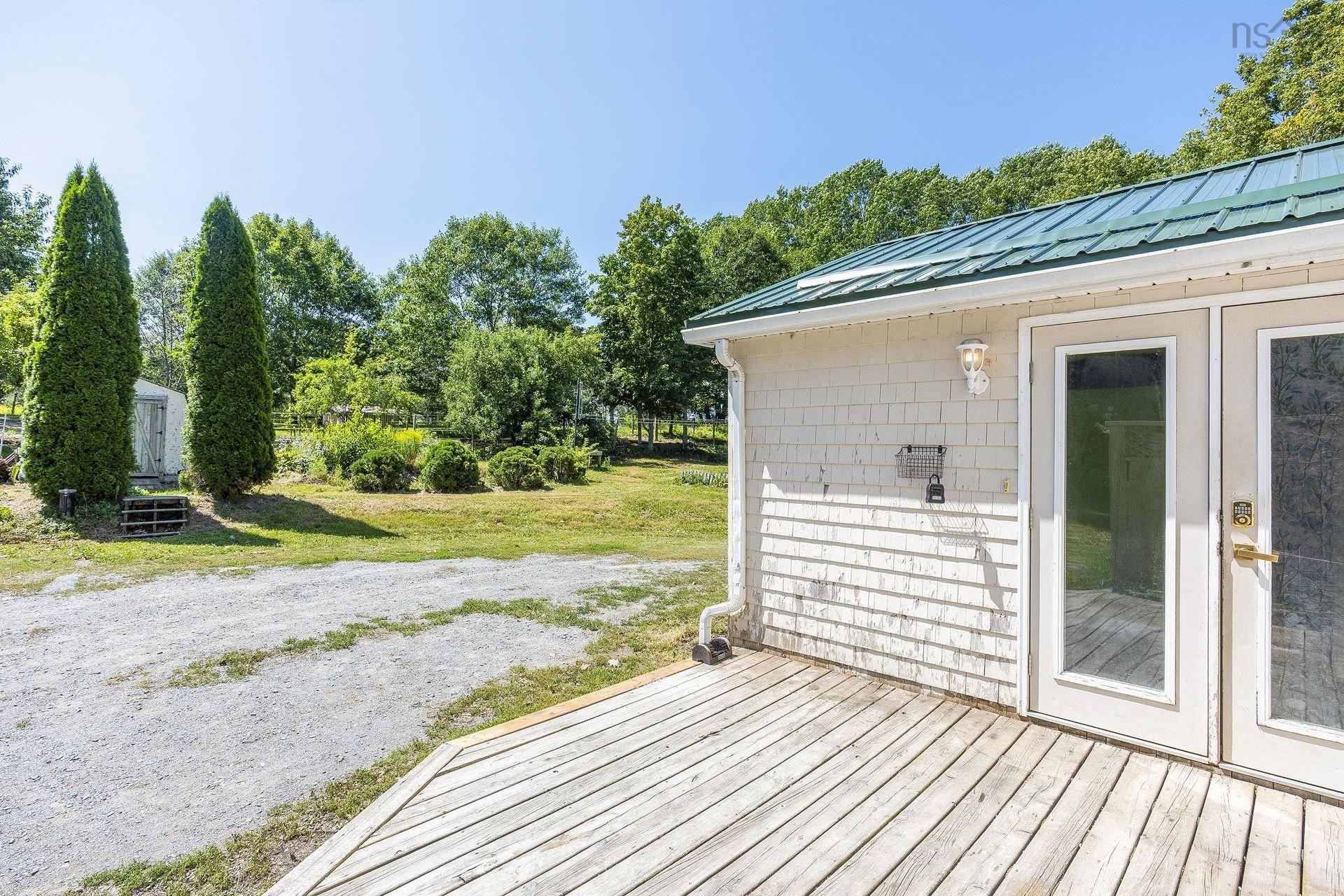 4902 Highway 1, Waterville, NS - Outdoor