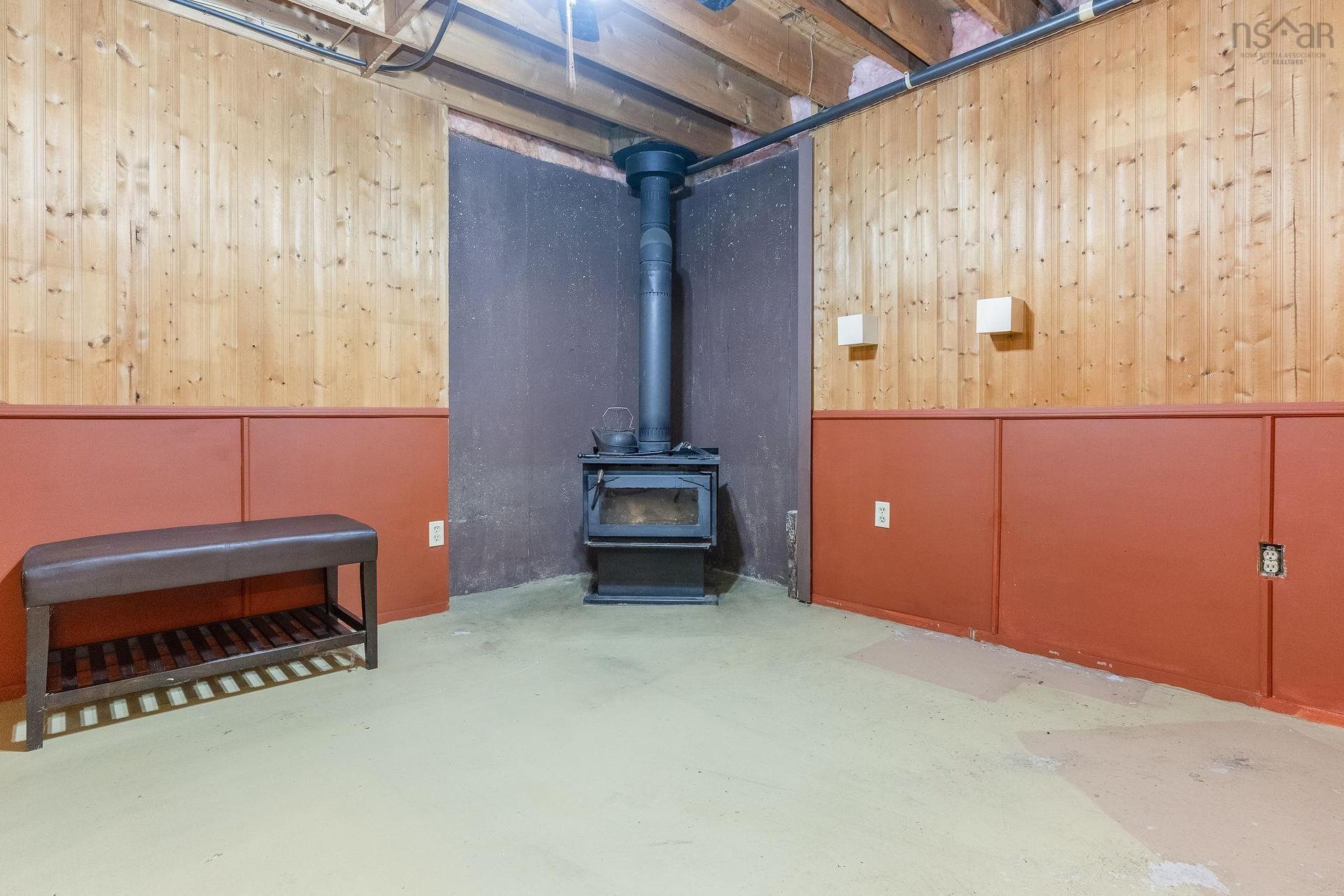 258 Trout Lake Road, West Inglisville, NS - Indoor Photo Showing Other Room