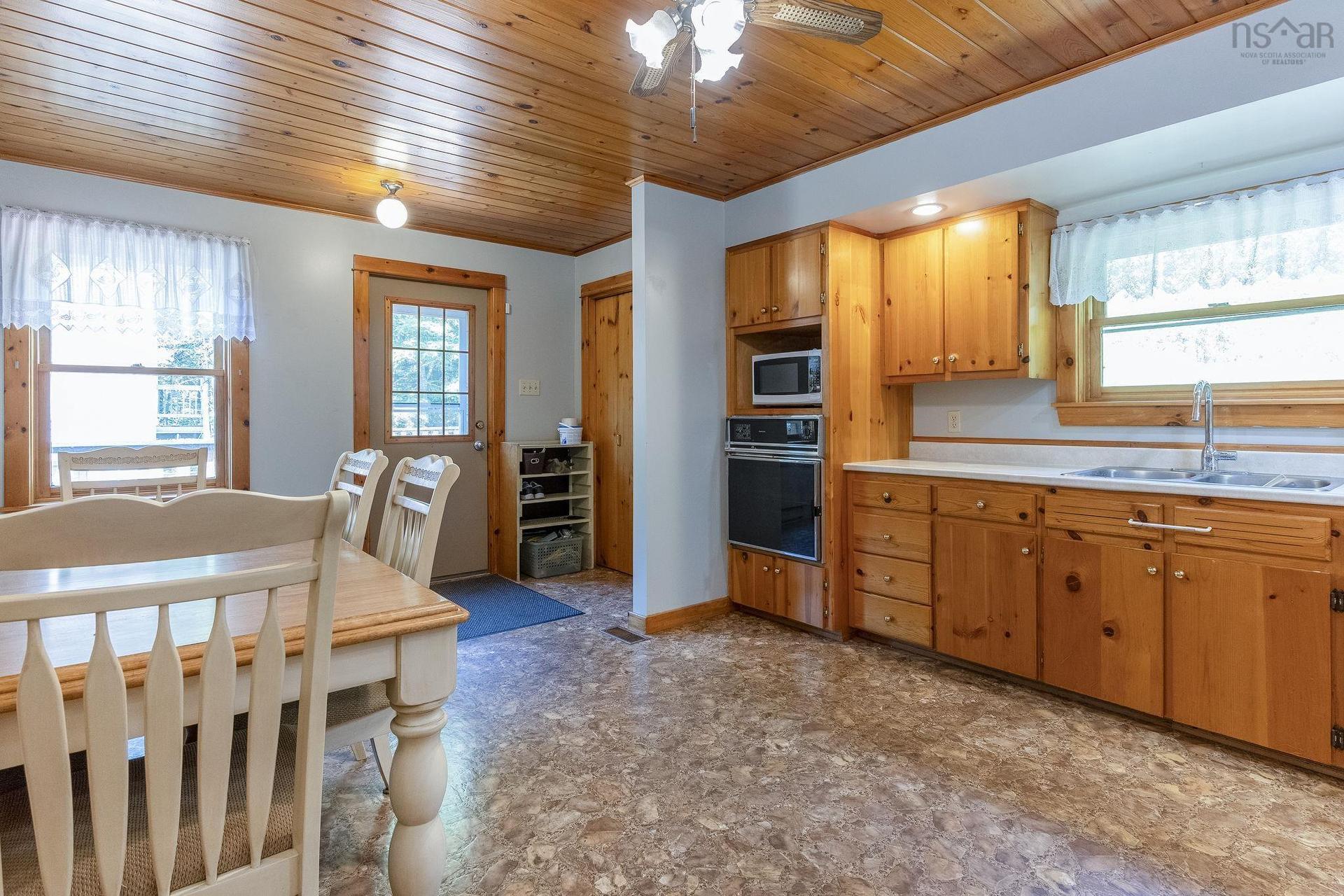 258 Trout Lake Road, West Inglisville, NS - Indoor