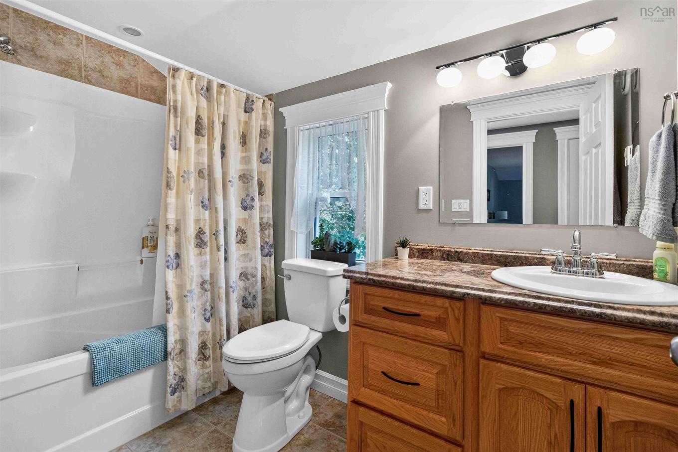 98 Canoe Lake Cove Road, Leminster, NS - Indoor Photo Showing Bathroom