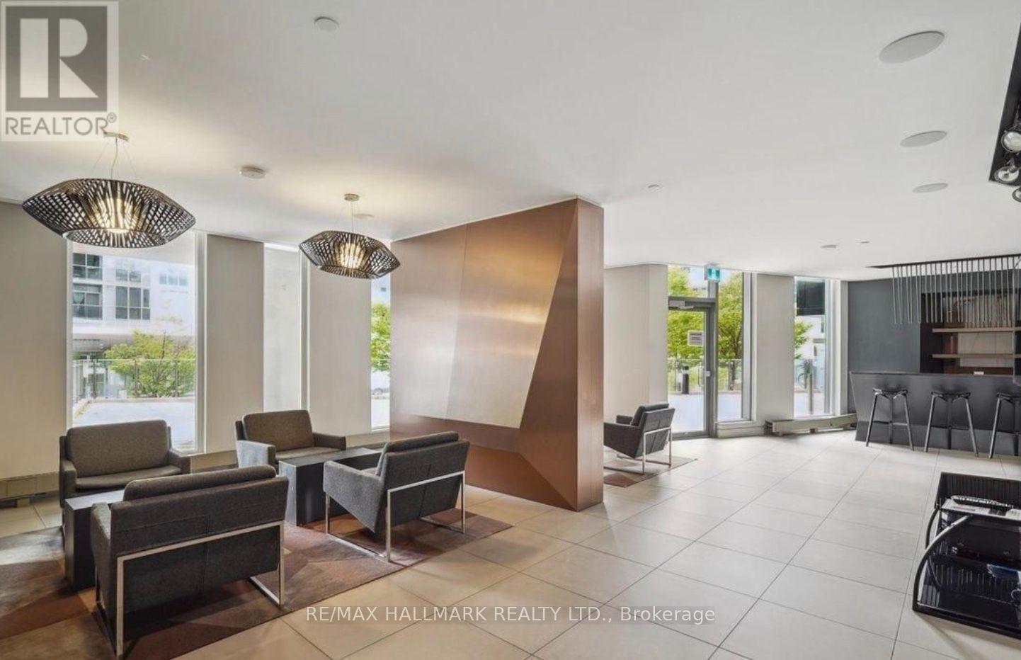2908 - 85 Queens Wharf Road, Toronto, ON - Indoor