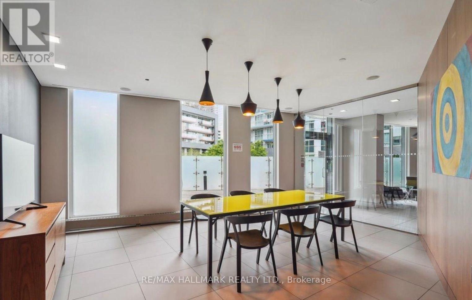 2908 - 85 Queens Wharf Road, Toronto, ON - Indoor
