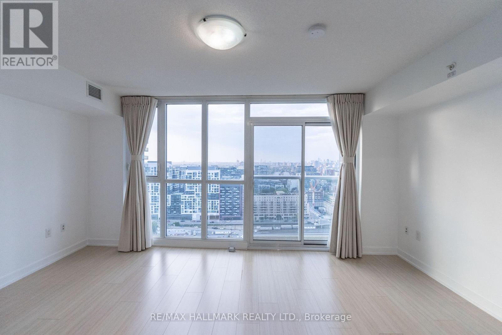 2908 - 85 Queens Wharf Road, Toronto, ON - Indoor Photo Showing Other Room