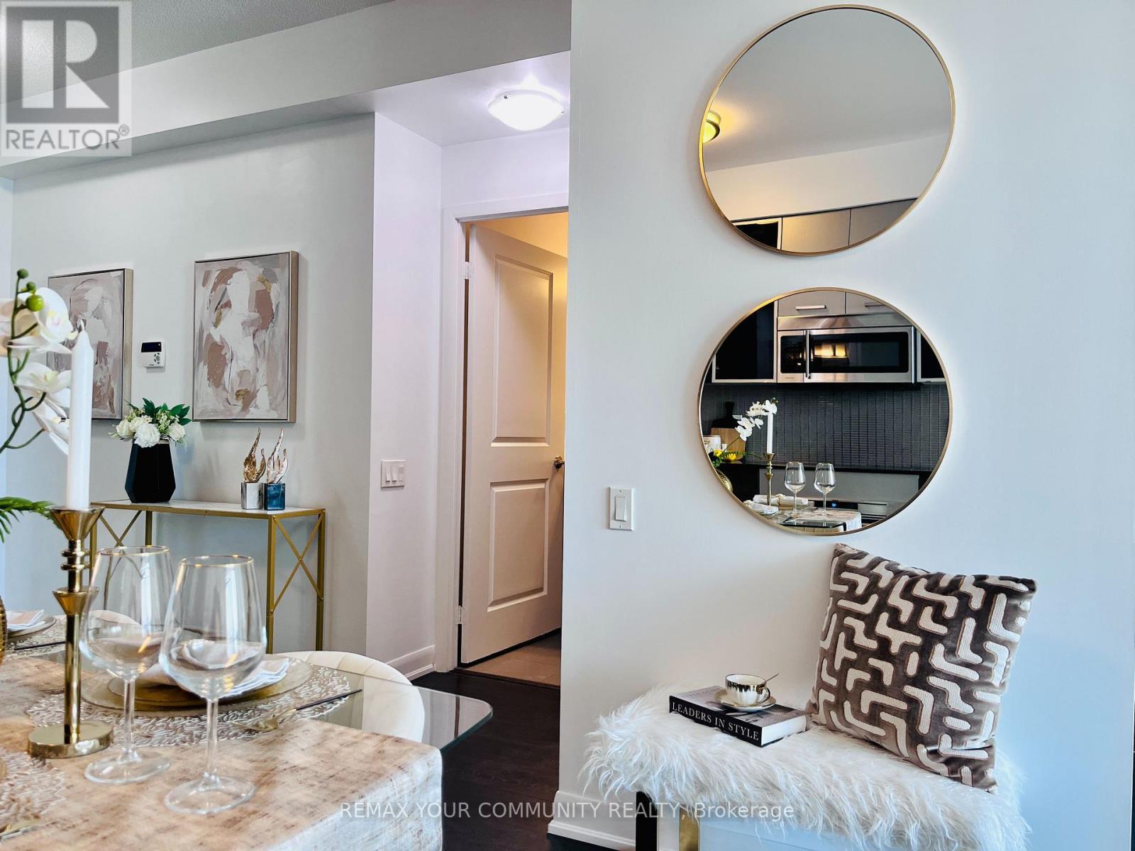 3201 - 5168 Yonge Street, Toronto, ON - Indoor
