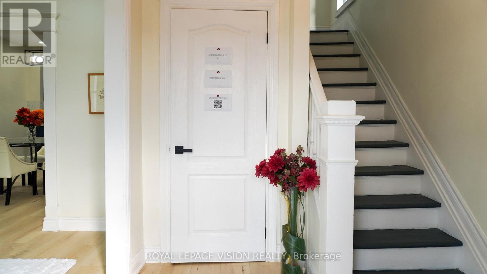 15 Shade Street, Cambridge, ON - Indoor Photo Showing Other Room