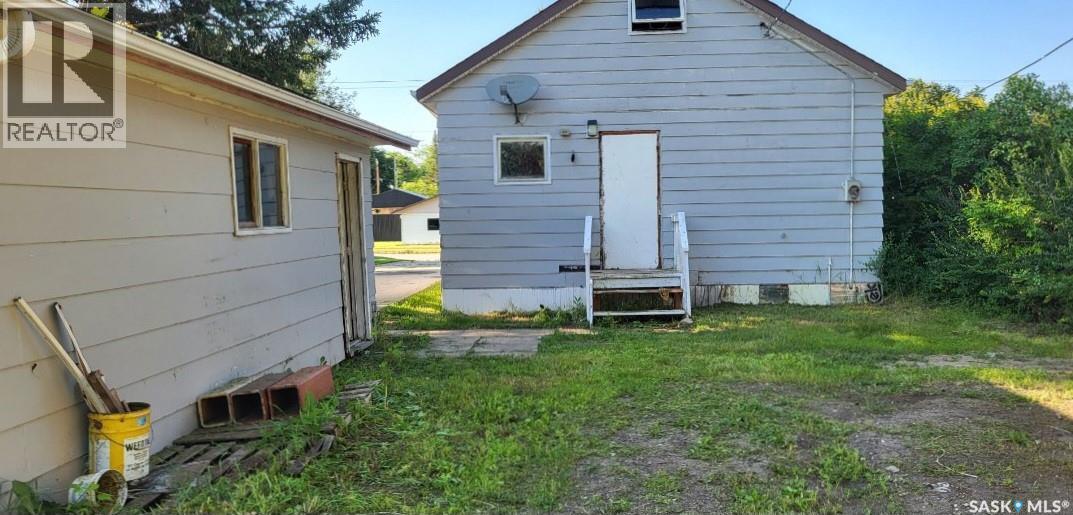 539 Highway Avenue E, Preeceville, SK - Outdoor With Exterior