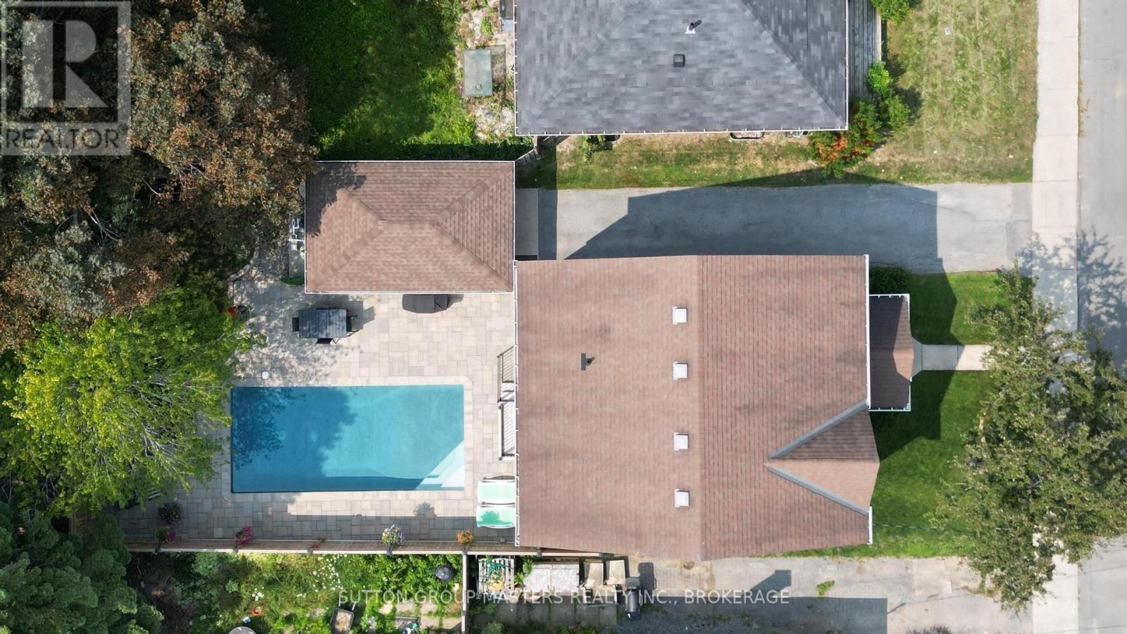 beautiful, private backyard with salt-water pool! - 160 Napier Street, Kingston (Central City East), ON - Outdoor With In Ground Pool