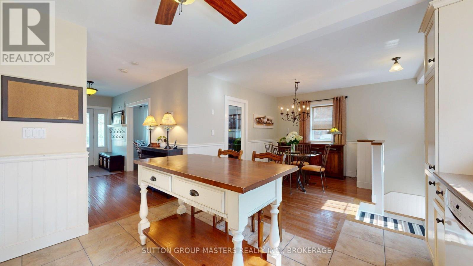160 Napier Street, Kingston (Central City East), ON - Indoor