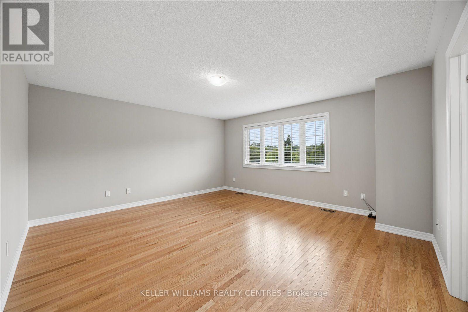 668 Mcgregor Farm Trail, Newmarket, ON - Indoor Photo Showing Other Room