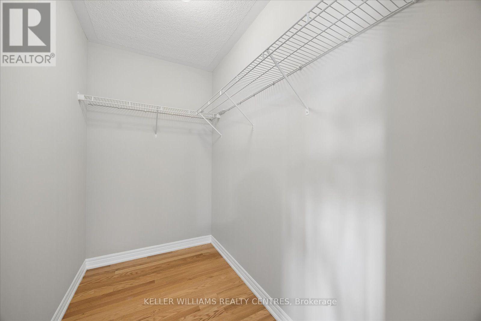 668 Mcgregor Farm Trail, Newmarket, ON - Indoor With Storage