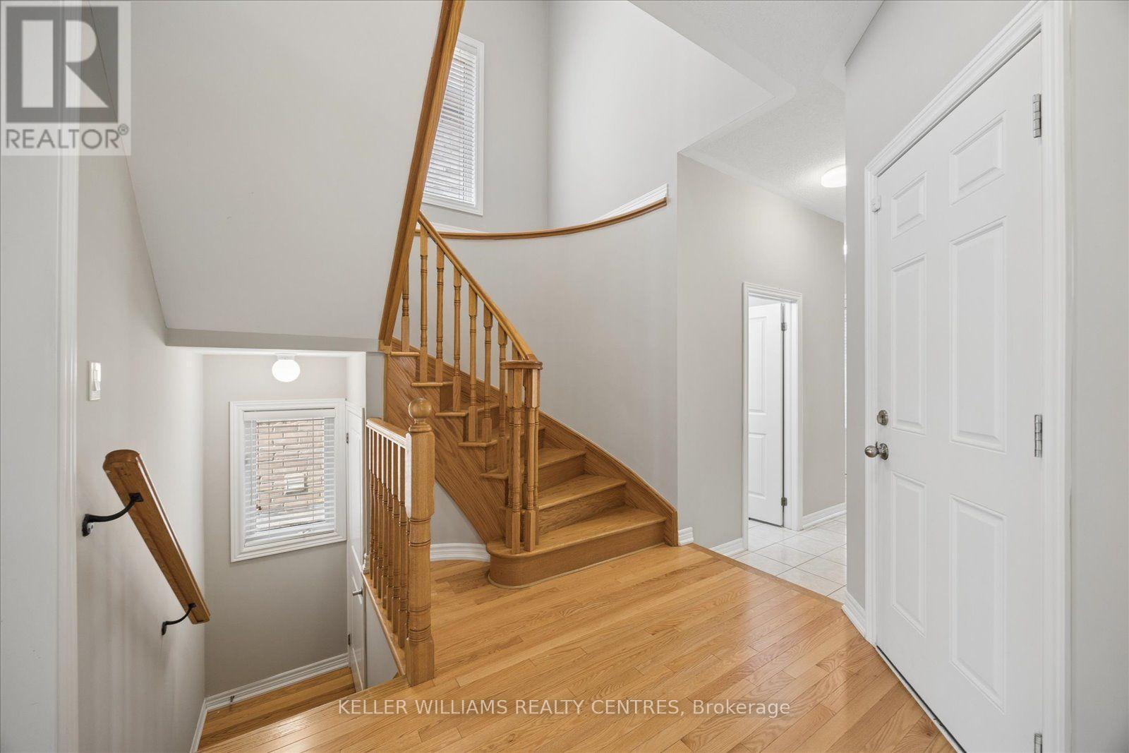668 Mcgregor Farm Trail, Newmarket, ON - Indoor Photo Showing Other Room