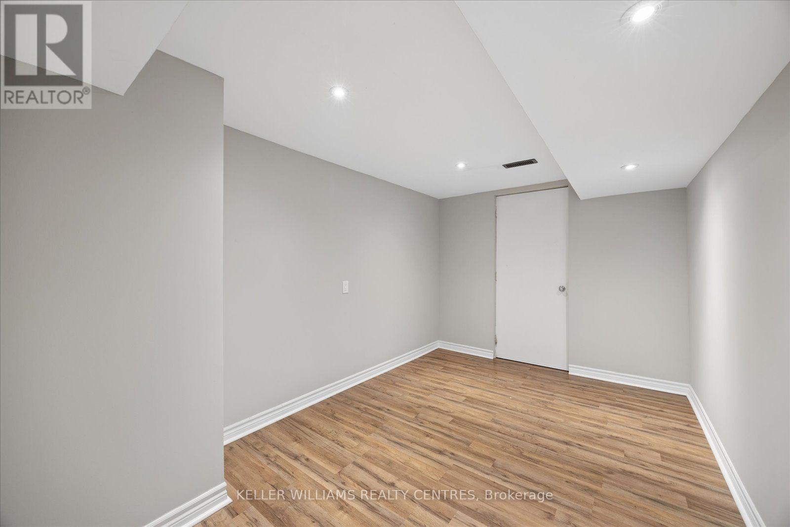 668 Mcgregor Farm Trail, Newmarket, ON - Indoor Photo Showing Other Room