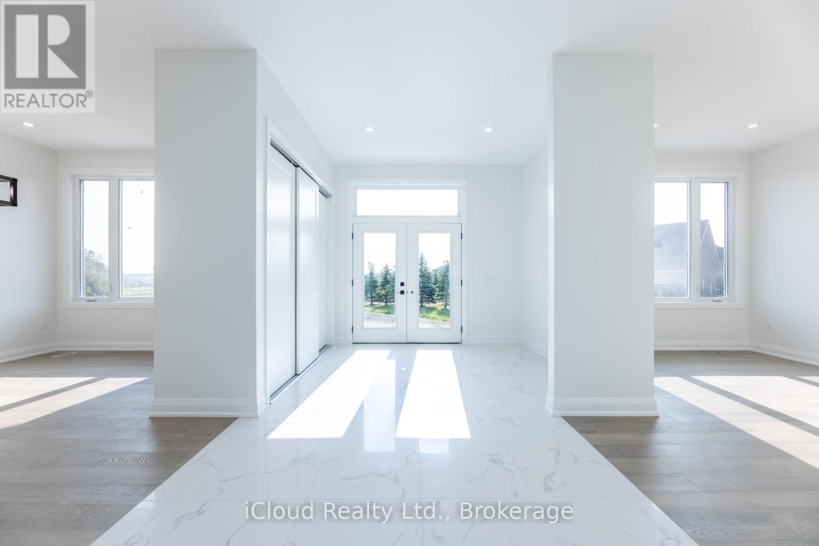 8 Prentis Court, Melancthon, ON - Indoor Photo Showing Other Room