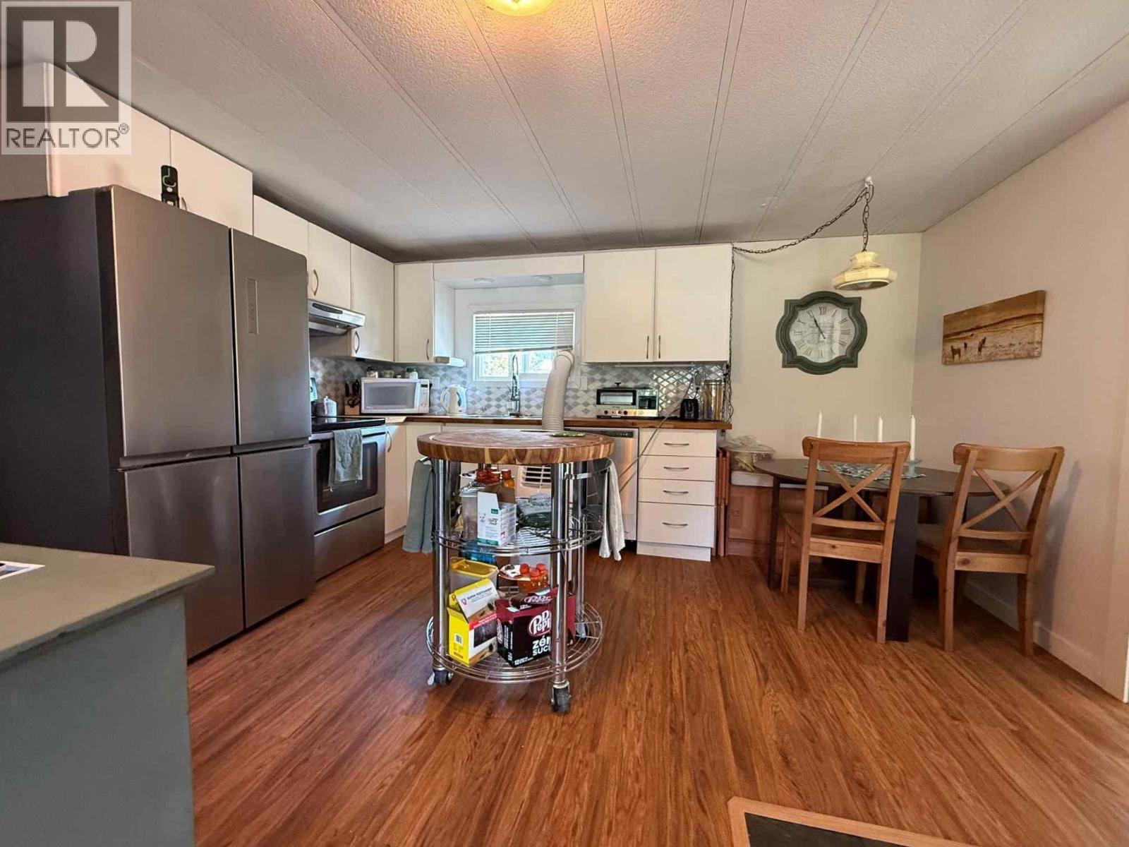 9872 Institute Street, Little Fort, BC