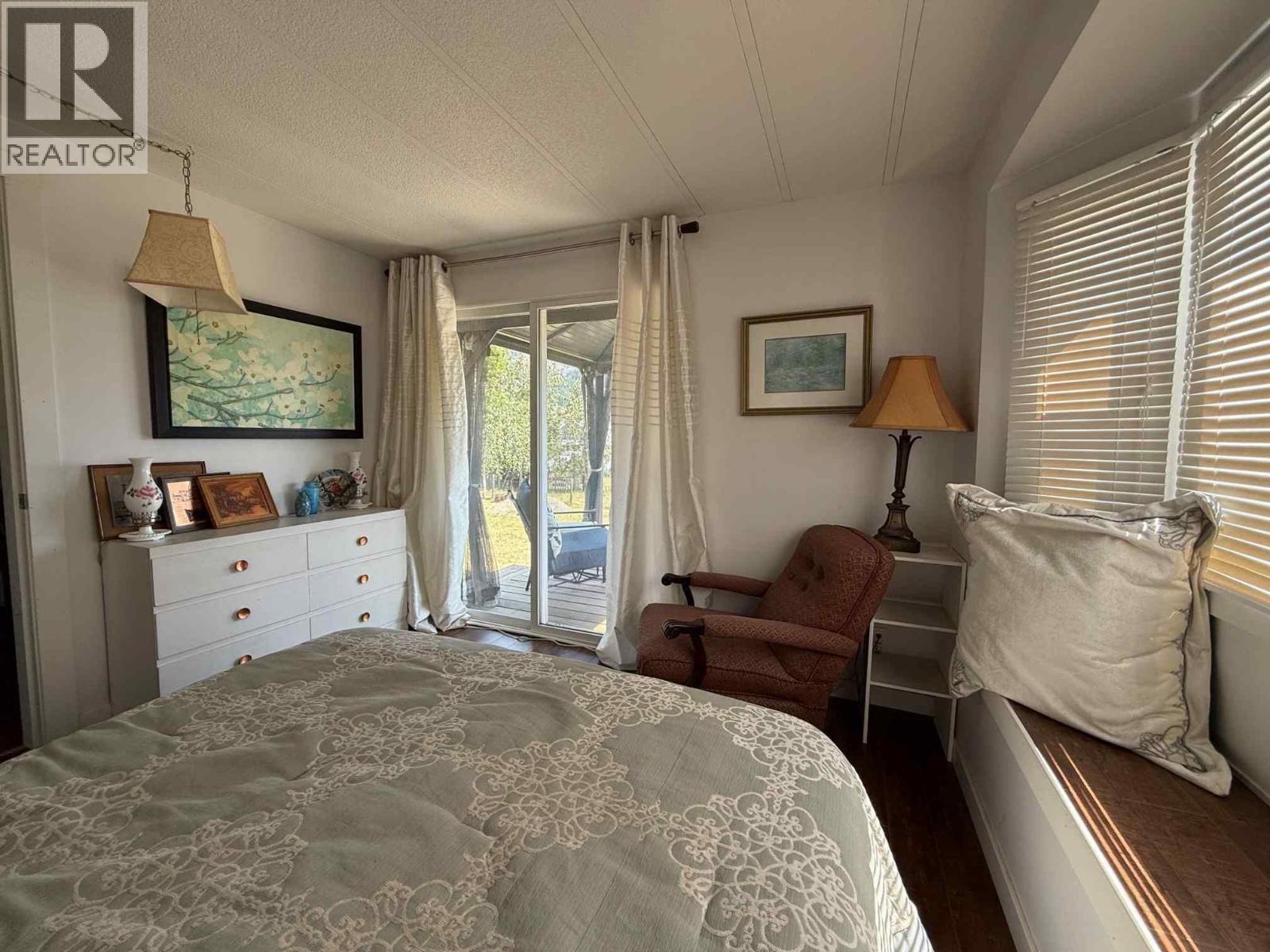 9872 Institute Street, Little Fort, BC