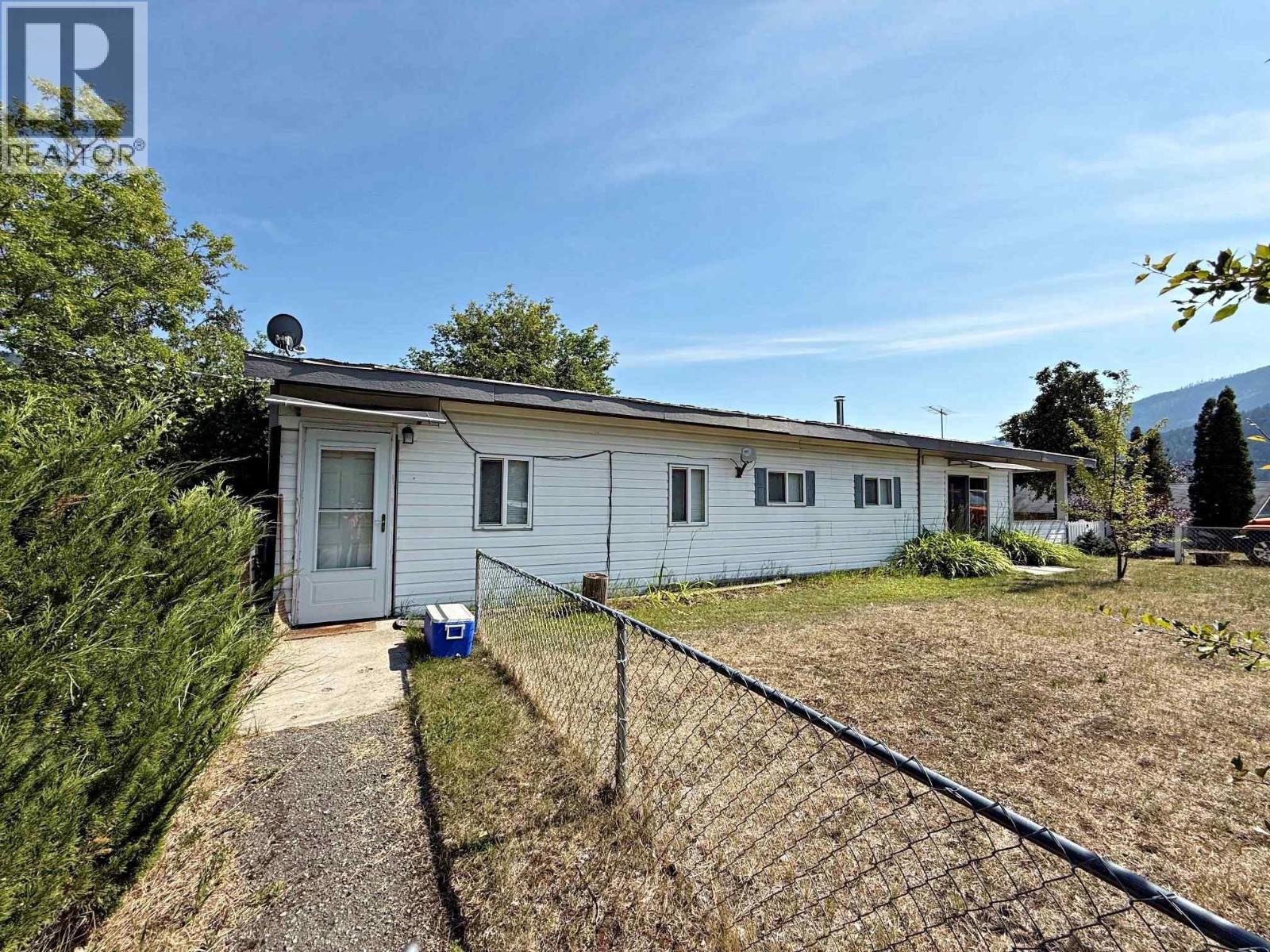 9872 Institute Street, Little Fort, BC