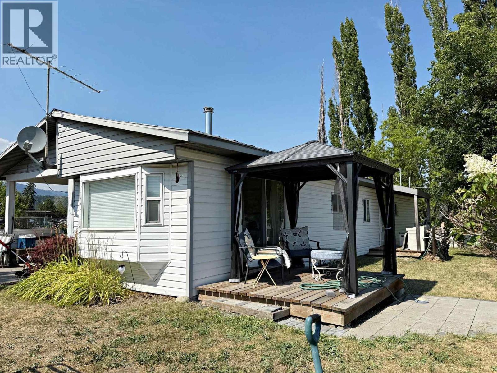 9872 Institute Street, Little Fort, BC