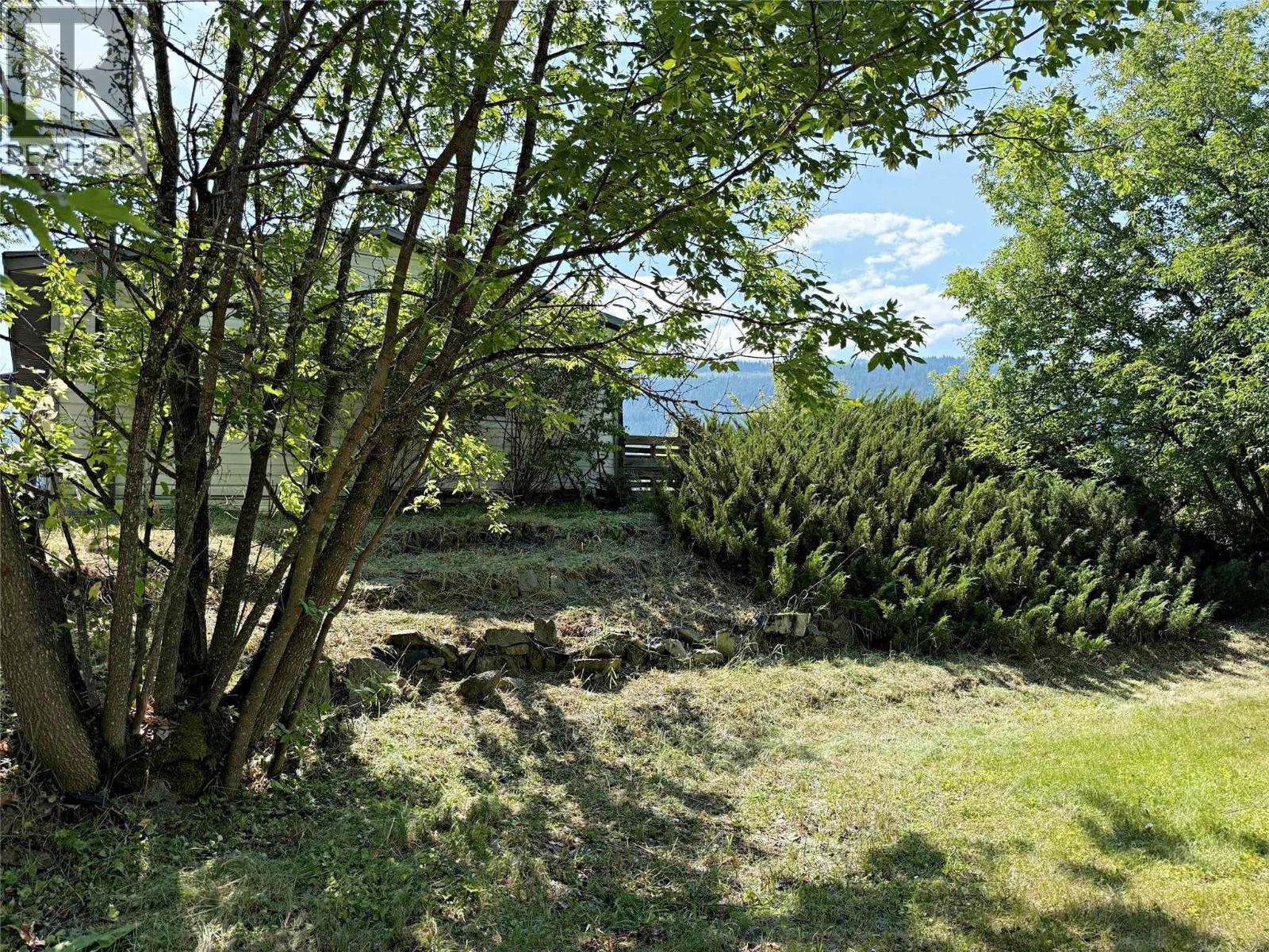9872 Institute Street, Little Fort, BC