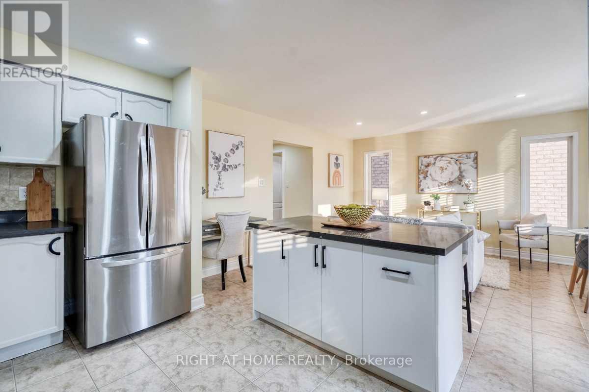 2304 Winlord Place, Oshawa, ON - Indoor Photo Showing Kitchen