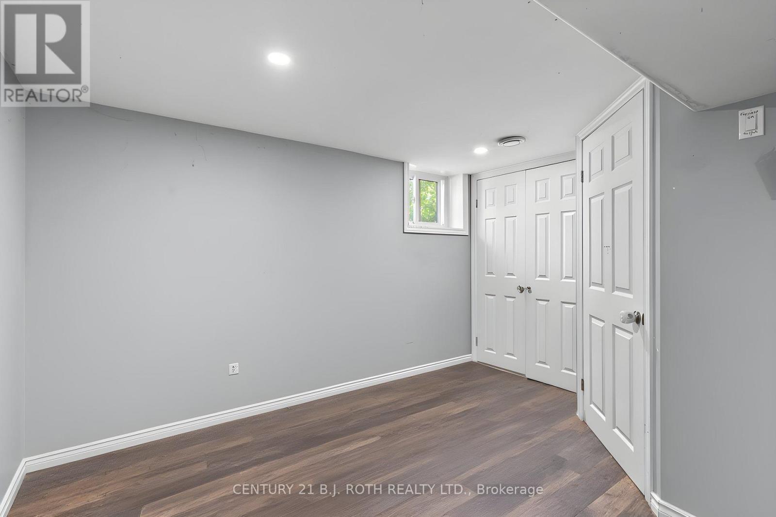 323 Crawford Street, Orillia, ON - Indoor Photo Showing Other Room