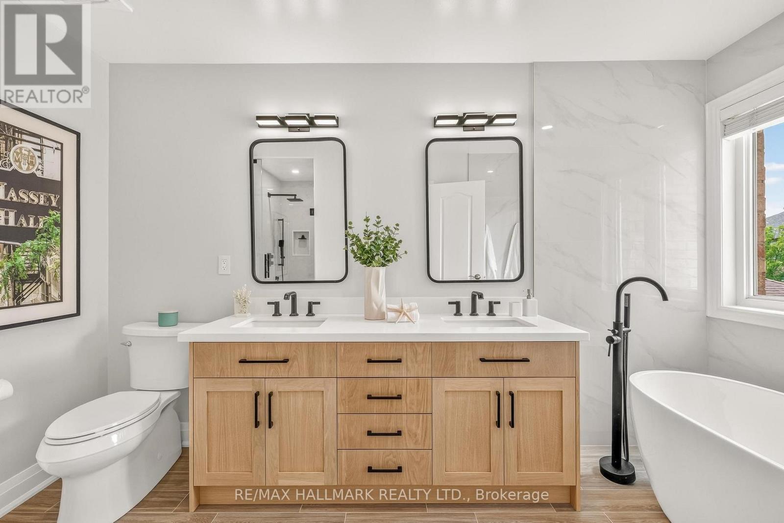 120 Albert Lewis Street, Markham, ON - Indoor Photo Showing Bathroom