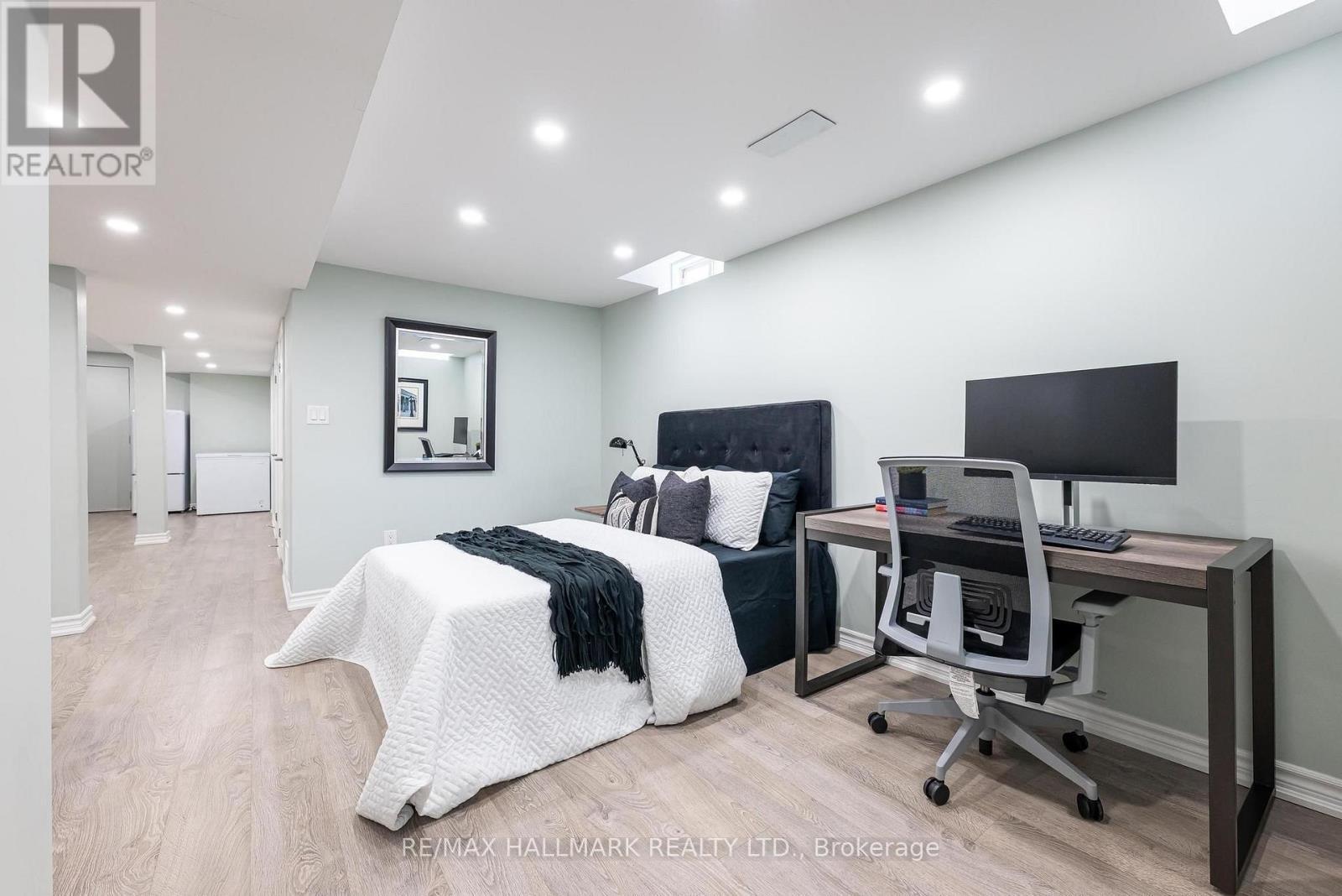120 Albert Lewis Street, Markham, ON - Indoor