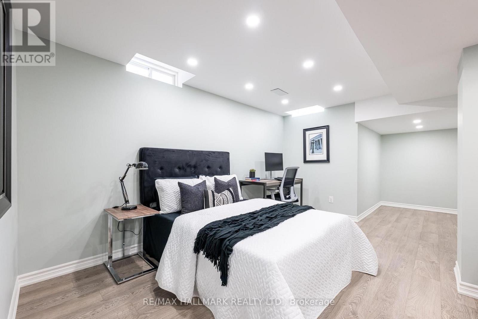 120 Albert Lewis Street, Markham, ON - Indoor