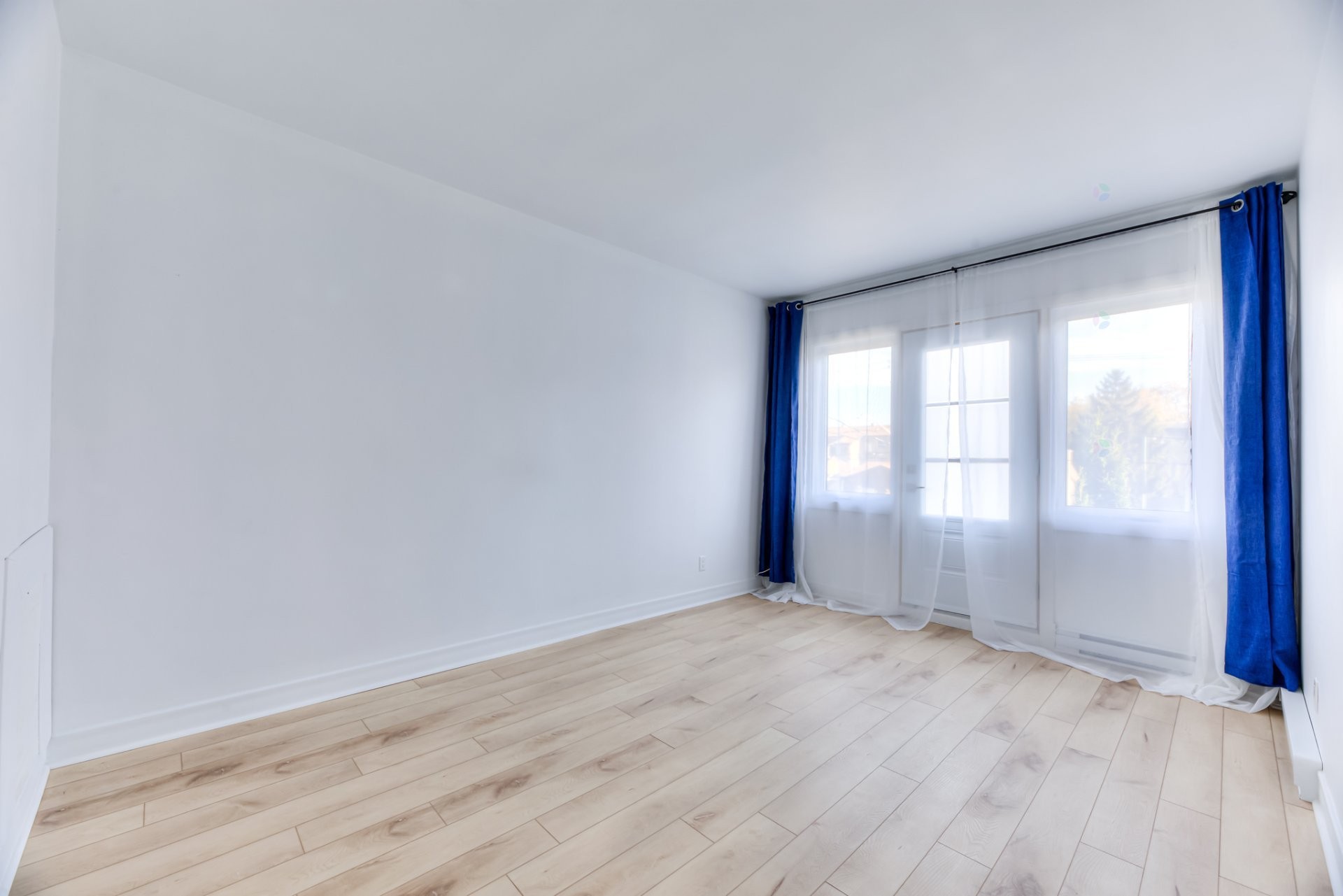 Living Room - 20 Boul. Goineau, Laval (Pont-Viau), QC - Indoor Photo Showing Other Room