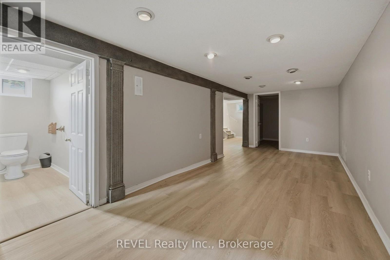 7962 Booth Street, Niagara Falls (Ascot), ON - Indoor Photo Showing Other Room