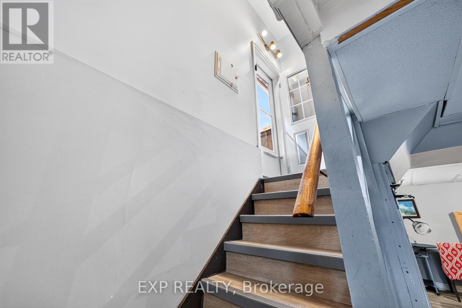 8 Dunraven Avenue, St. Catharines (Carlton/Bunting), ON - Indoor Photo Showing Other Room