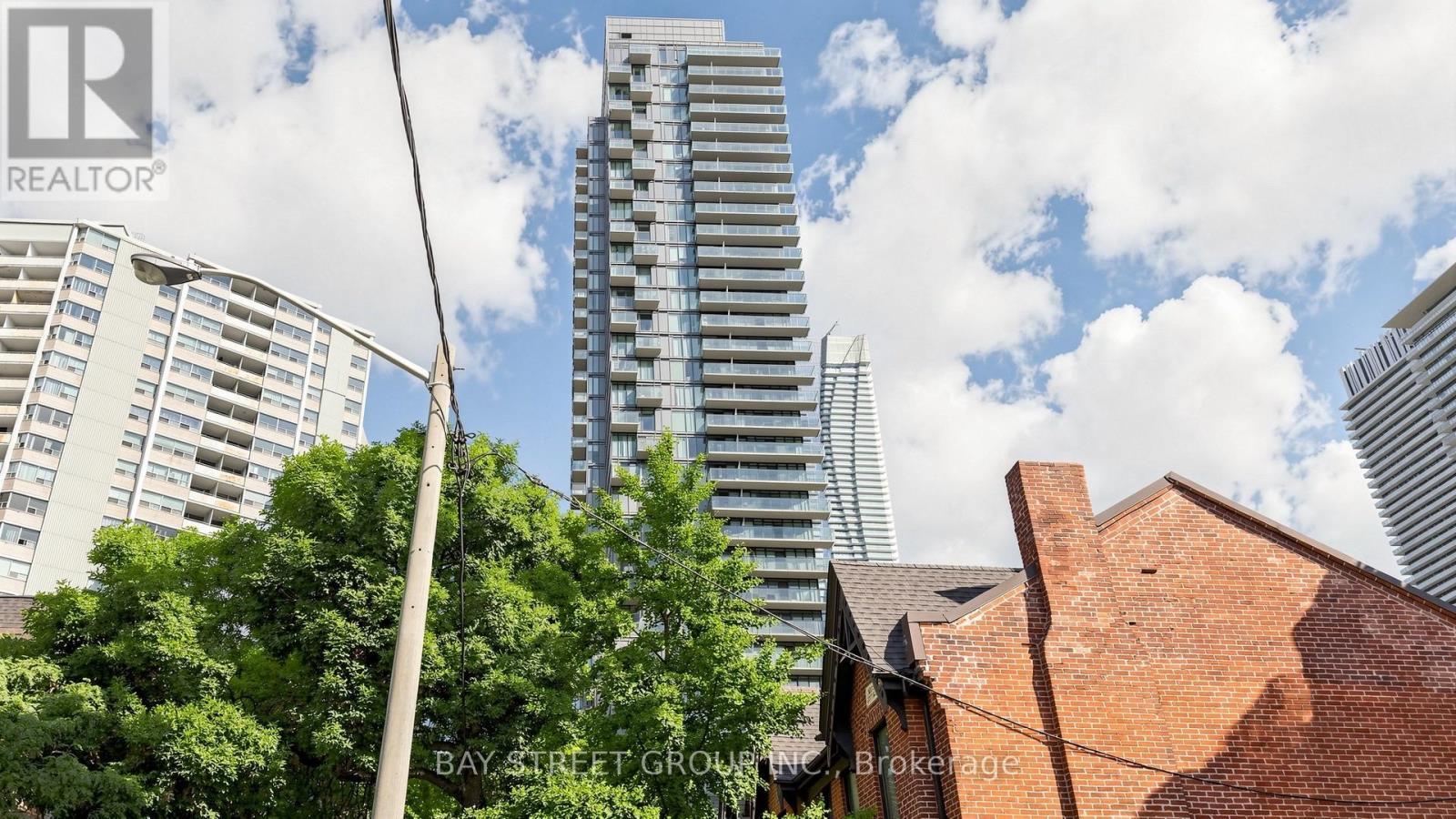311 - 75 St Nicholas Street, Toronto, ON - Outdoor With Facade
