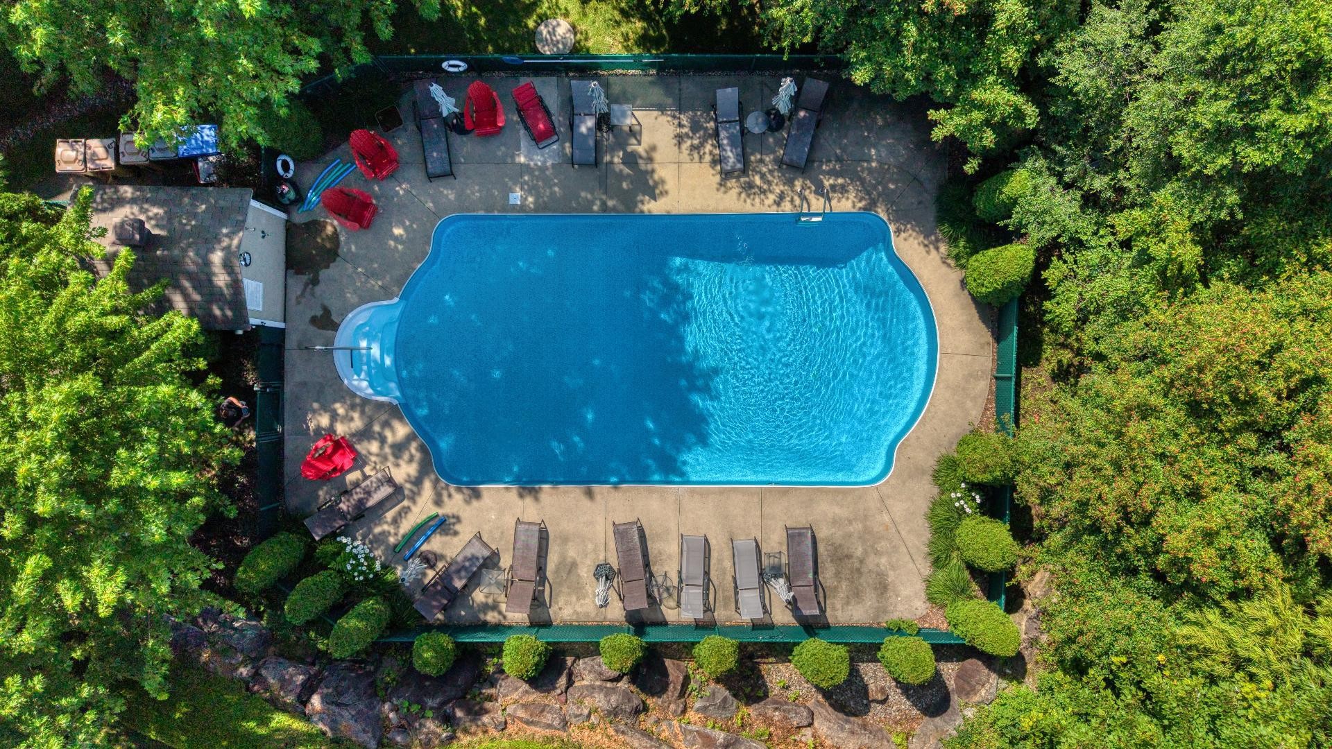 Pool - 335 Ch. Des Sorbiers, Piedmont, QC - Outdoor With In Ground Pool