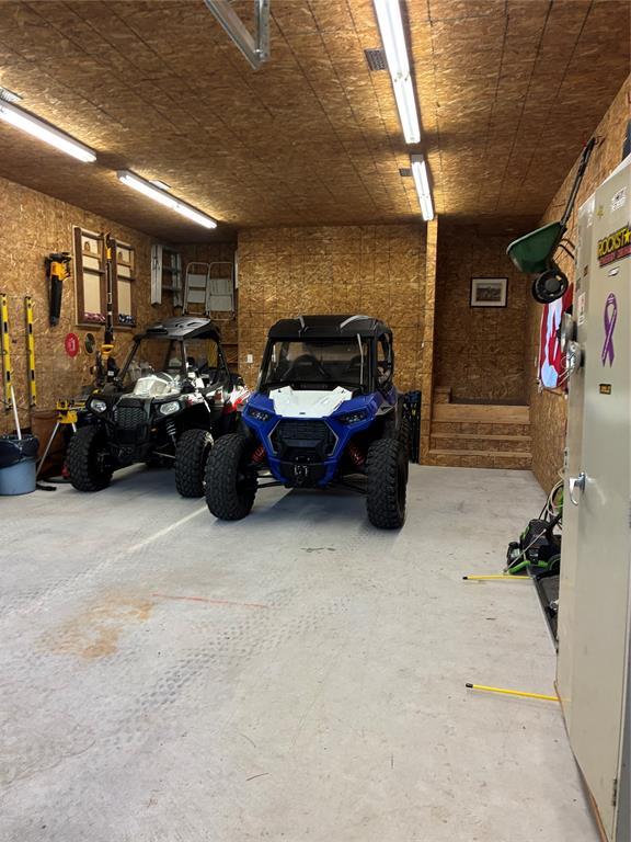 1367 Conception Bay Highway, Conception Bay South, NL - Indoor Photo Showing Garage