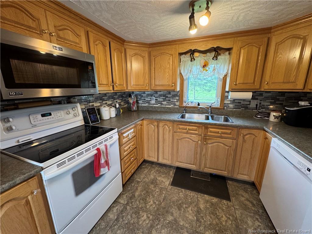 6718 Route 111, New Line Road, NB