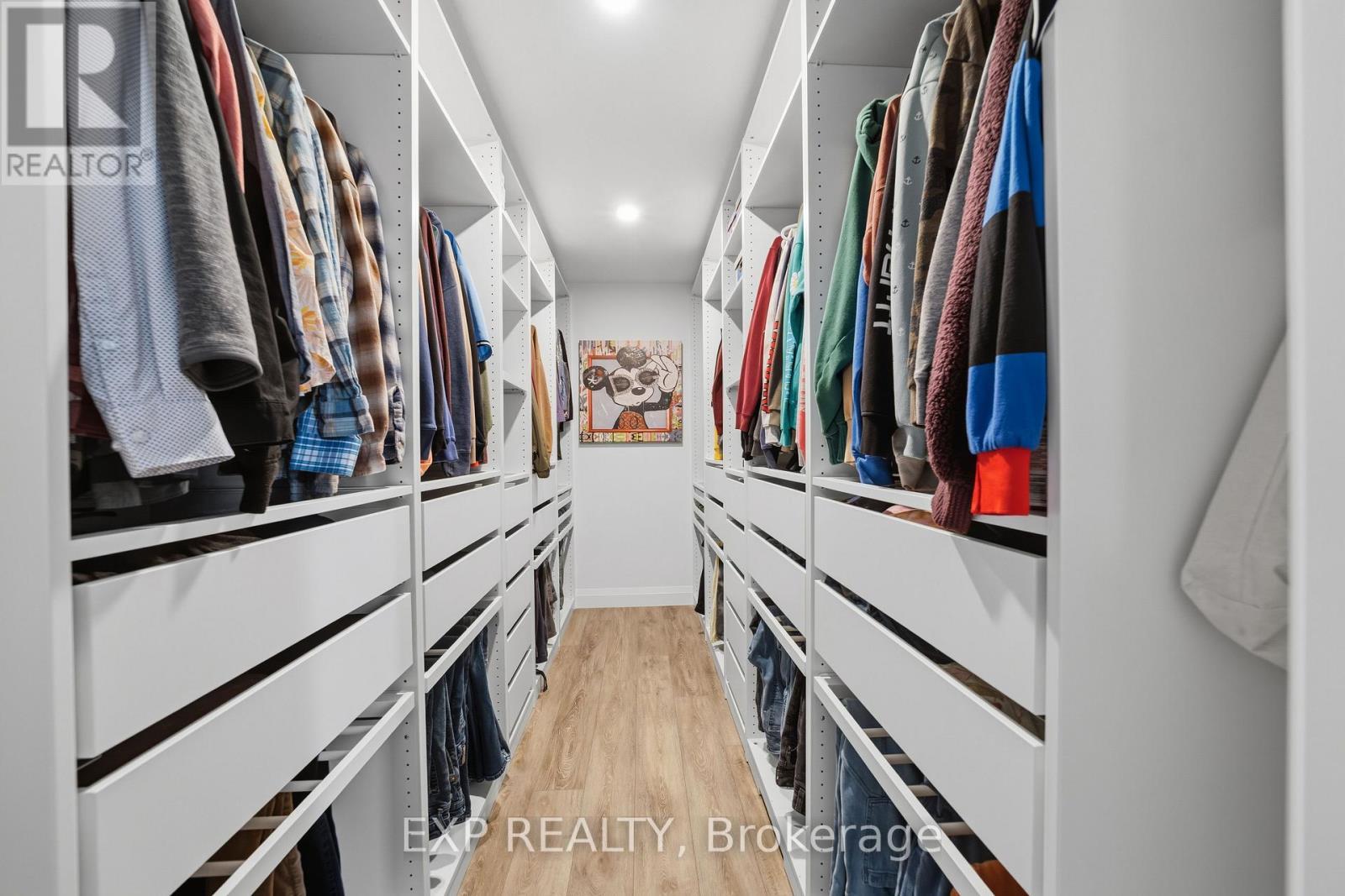 Walk-In Closet - 120 Lila Street, Dutton/Dunwich, ON - Indoor With Storage