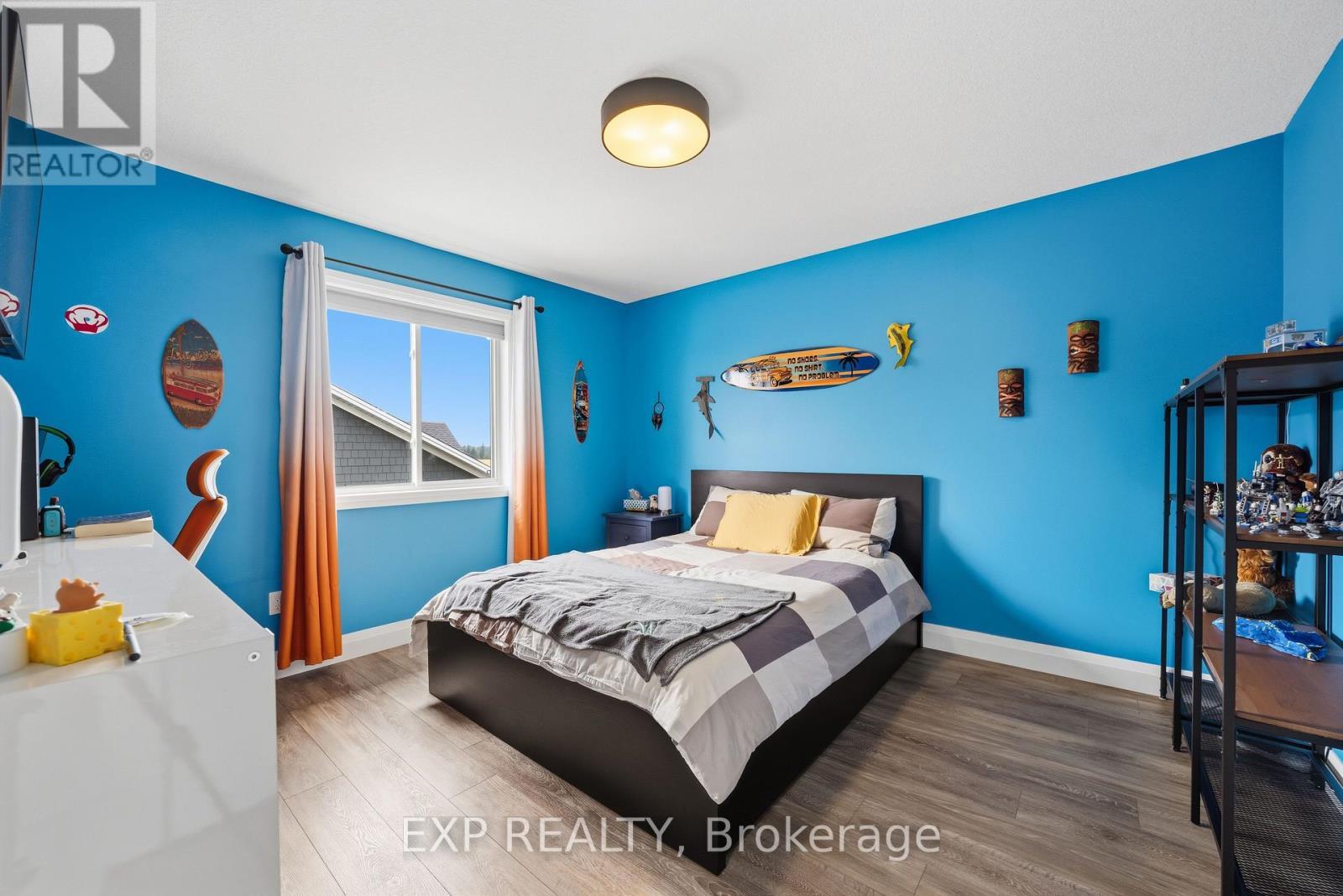 120 Lila Street, Dutton/Dunwich, ON - Indoor Photo Showing Bedroom